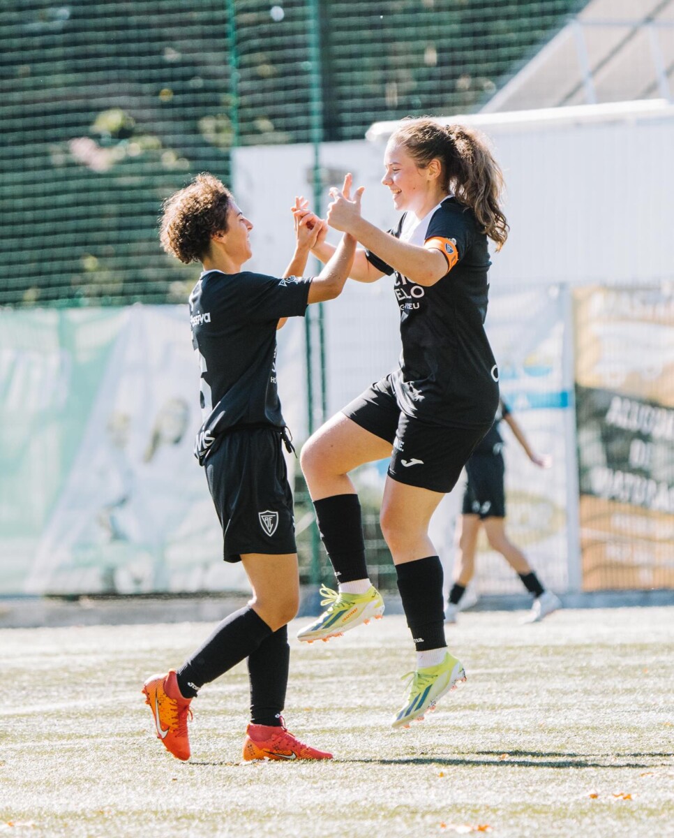 Académico futebol feminino