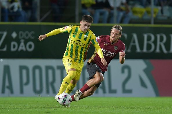 Cd tondela e académico procuram somar três pontos fora de casa foto cd tondela