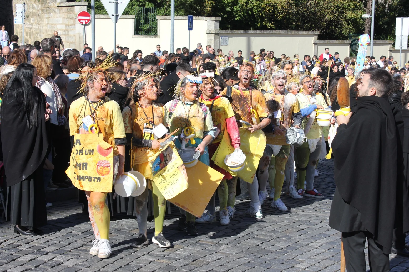 Desfile da Latada