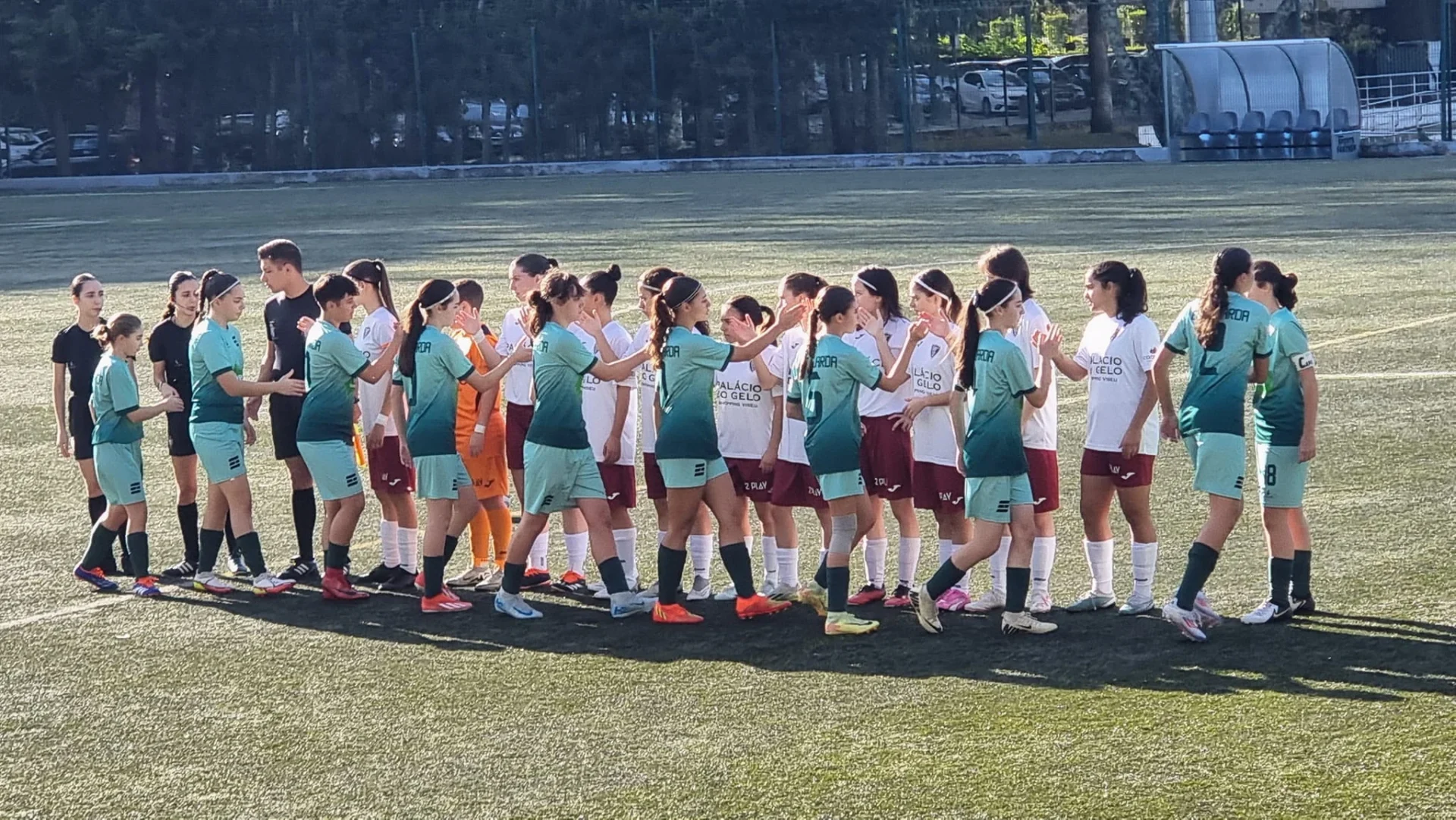 Futebol Feminino Sub 19 Do Académico De Viseu Venceram E São Líderes Destacadas Foto Dr