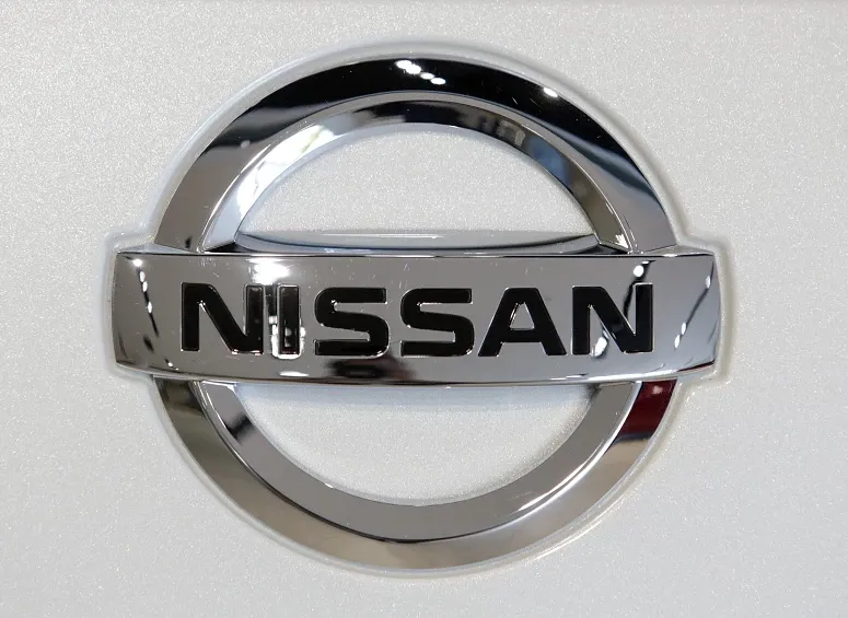 Nissan Lusa