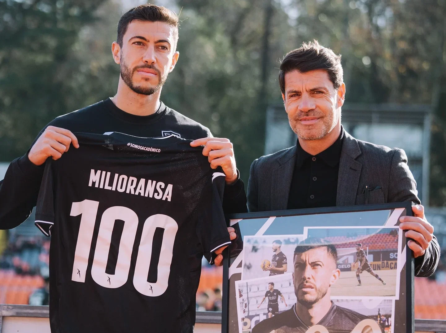 O Lateral Esquerdo Brasileiro Do Académico Igor Milioransa Já Fez 100 Jogos Pelo Seu Clube Foto Avfc