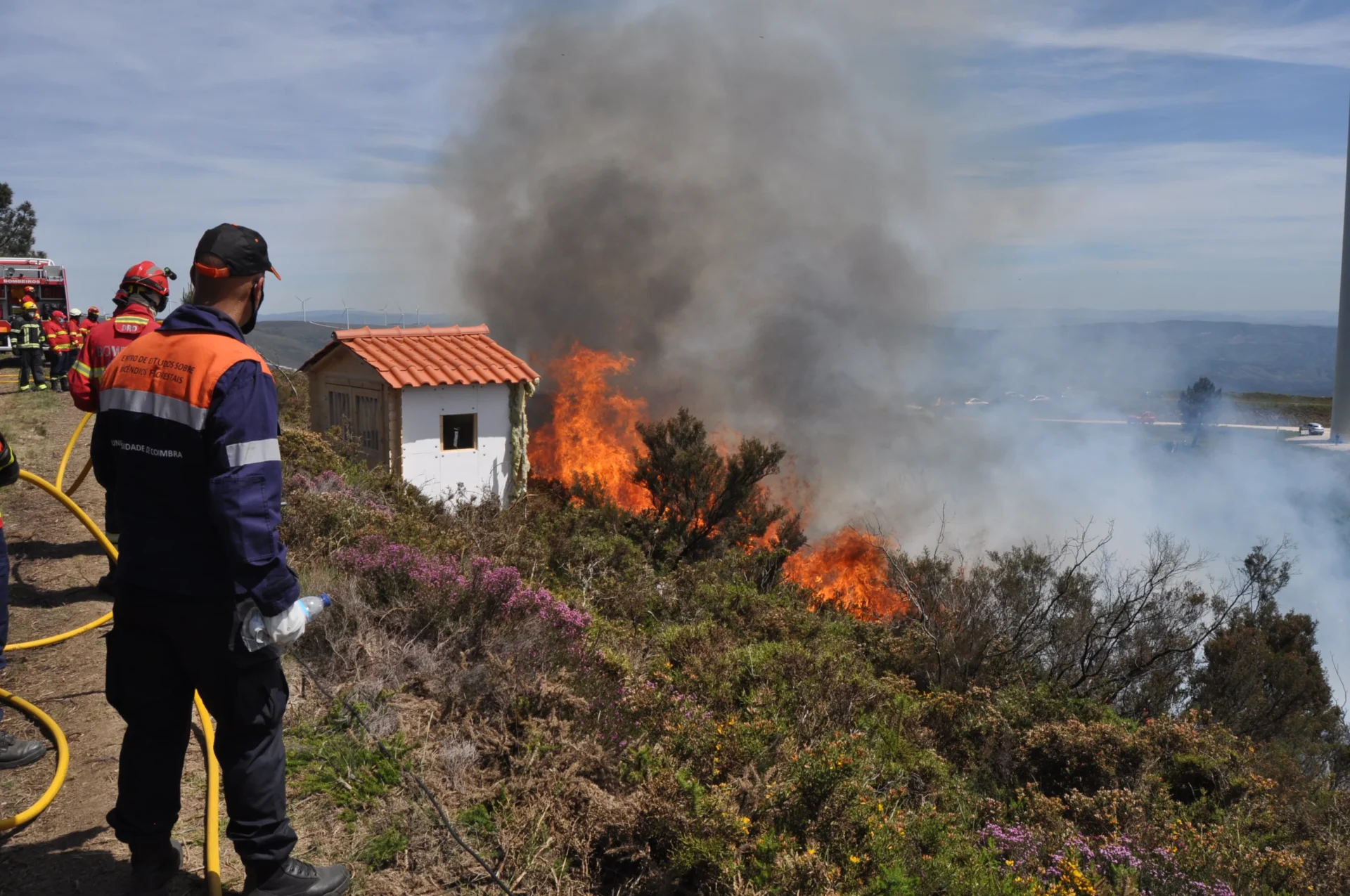 Observação De Incêndio No âmbito Do Projero House Refuge