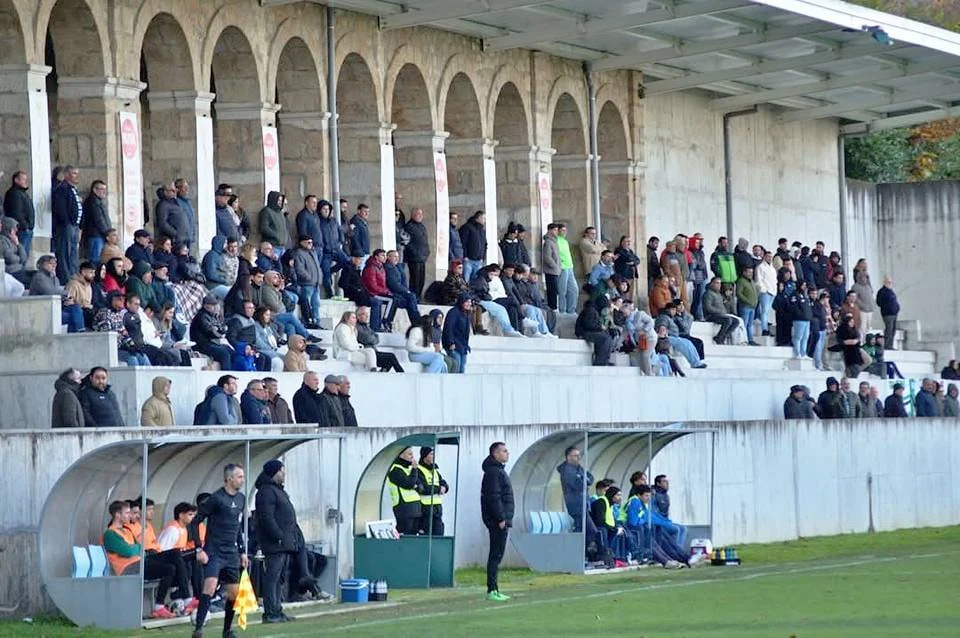 Sc Lamego Recebeu O Boiassas No Estádio Dos Remédios E Venceu Passando A Liderar A Zona Norte Foto Sc Lamego